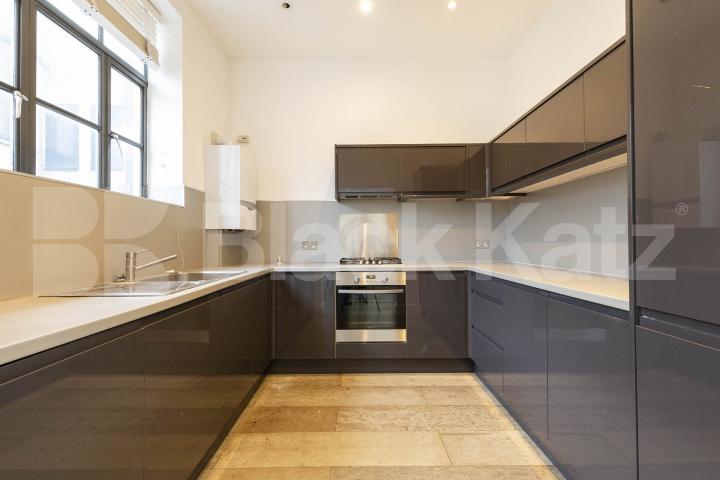 Superb 2 bedroom warehouse conversion located in a prime central location Great Sutton Street , Clerkenwell